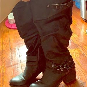 Carlos Santana knee high black boots 9.5